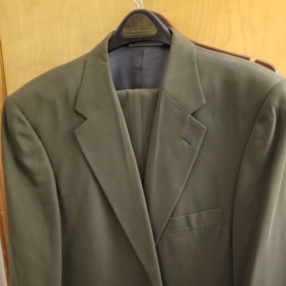 Men's suit